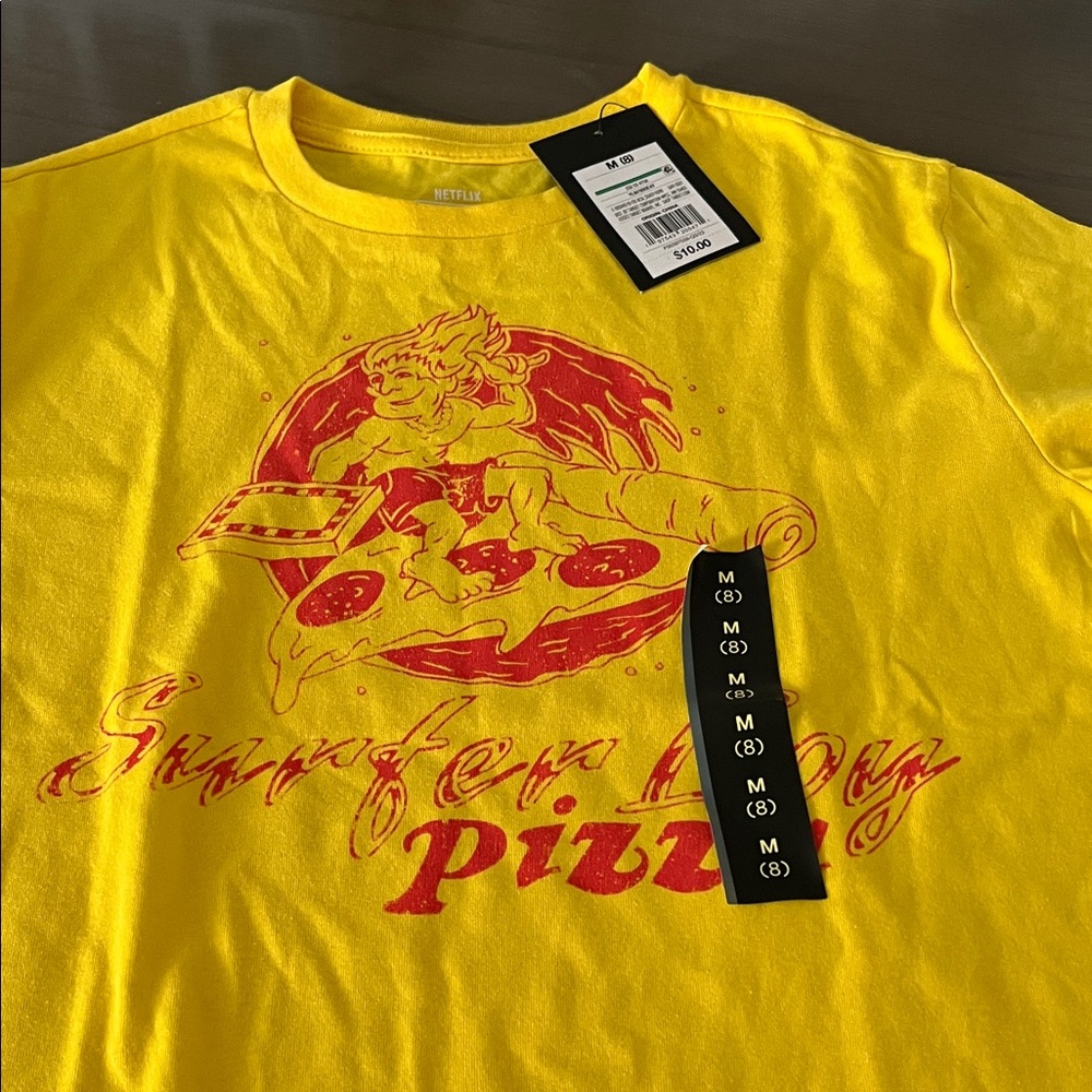 Netflix x Art Class “Stranger Things” Yellow Pizza Graphic Tee. Kid medium